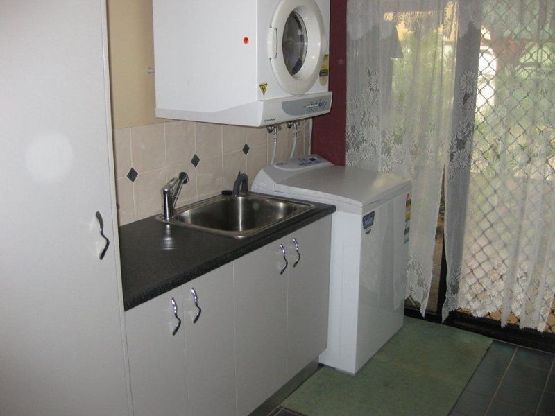 17 Maitland Street, Moranbah QLD 4744