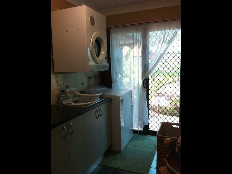 17 Maitland Street, Moranbah QLD 4744