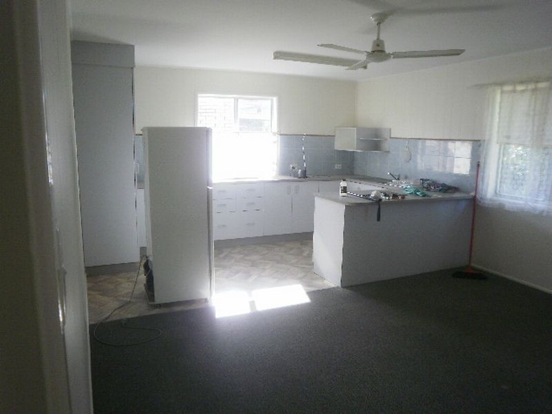 20 Holmes Drive, Beaconsfield QLD 4740