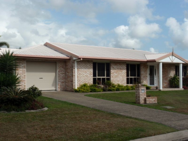 17 Broomdykes Drive, Beaconsfield QLD 4740