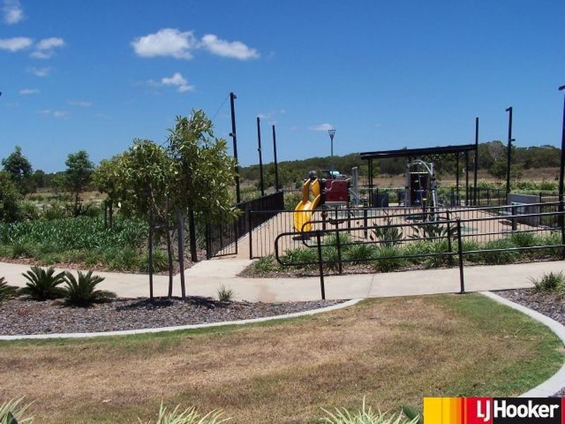 15 Ulladulla Street, Blacks Beach QLD 4740