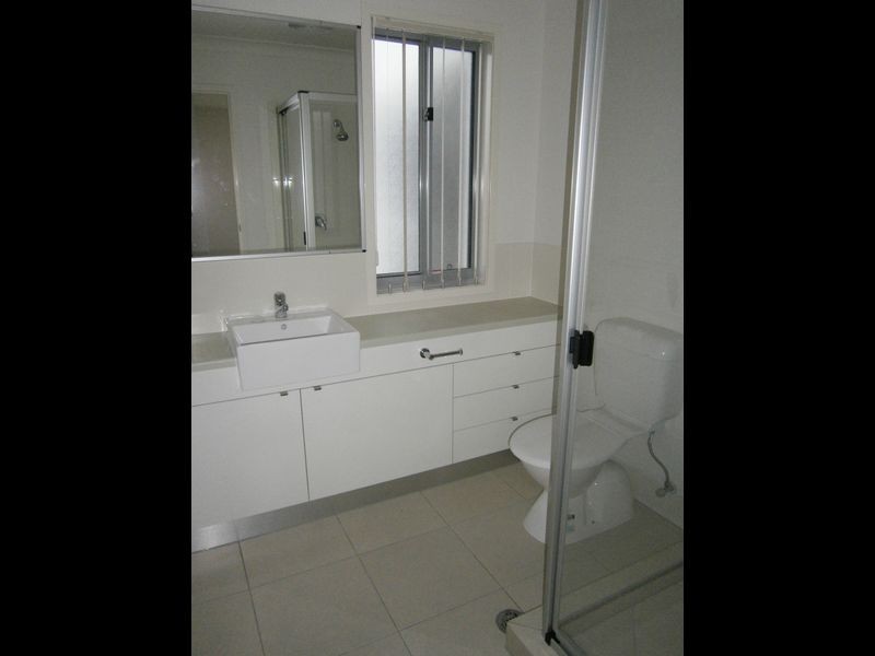 33 Dobinson Street, Bucasia QLD 4750
