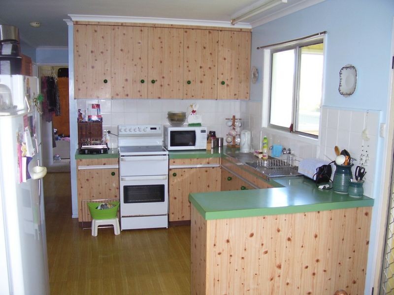 7 Les Cameron Avenue, Mount Pleasant QLD 4740