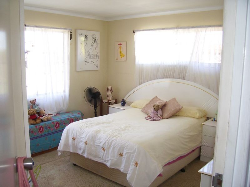 7 Les Cameron Avenue, Mount Pleasant QLD 4740