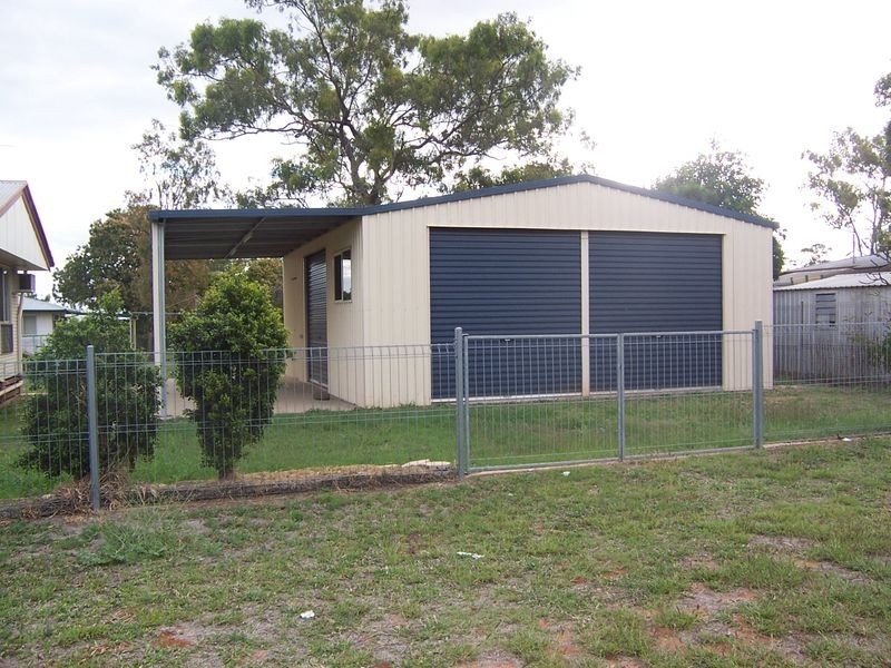 2 Bennett Court, Moranbah QLD 4744