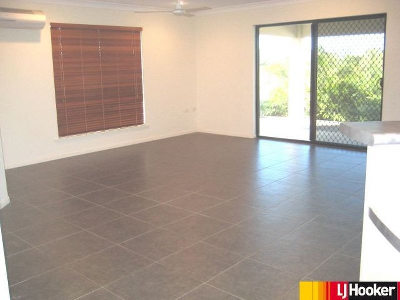 27 Manning Court, Rural View QLD 4740