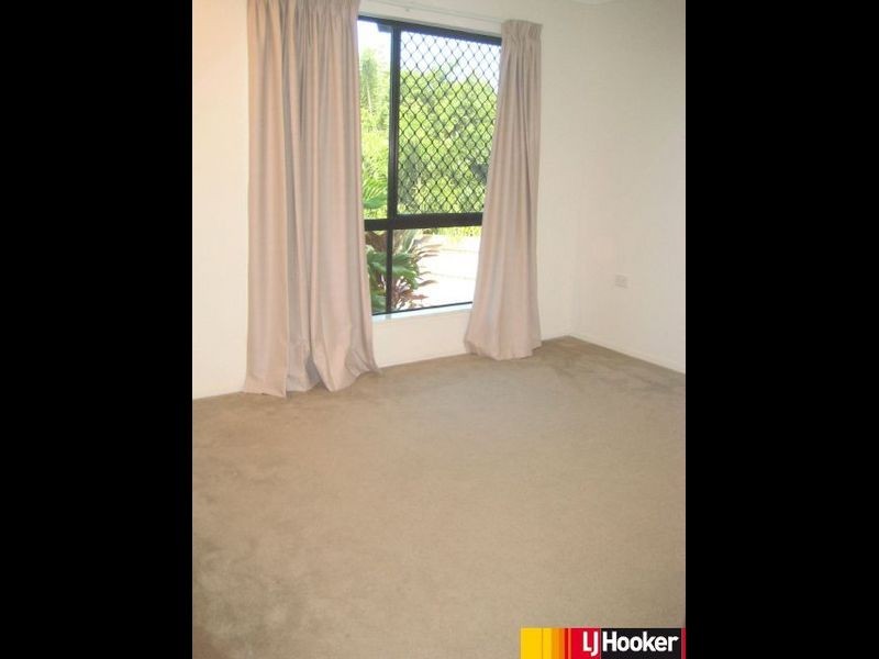 27 Manning Court, Rural View QLD 4740