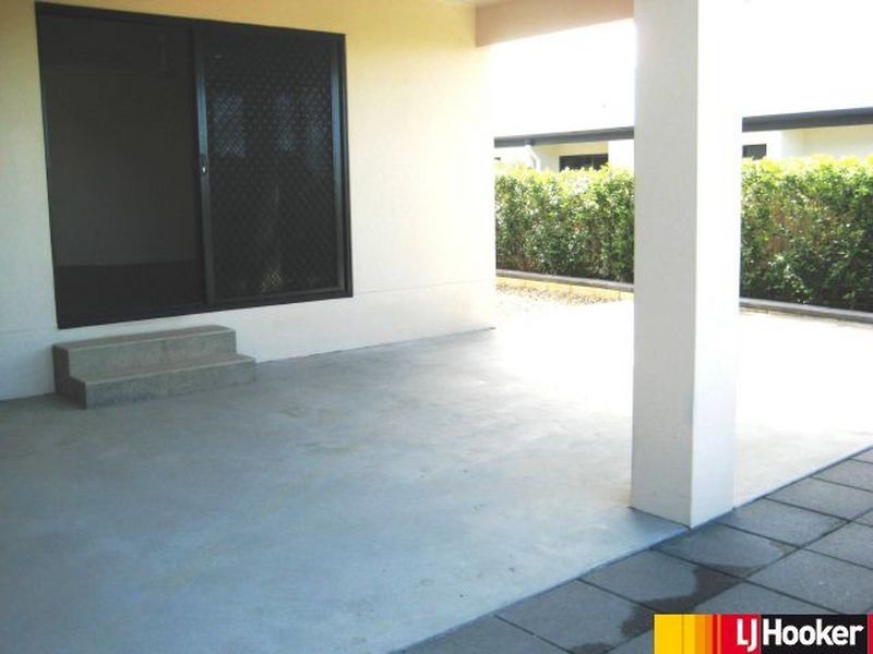 27 Manning Court, Rural View QLD 4740