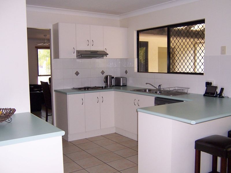 21 Michelle Crescent, Bucasia QLD 4750