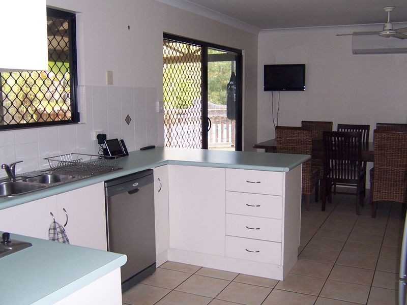 21 Michelle Crescent, Bucasia QLD 4750
