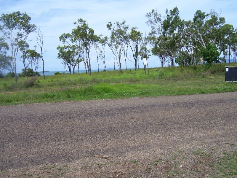 69-71 Pitcain Avenue Brisk Bay, Bowen QLD 4805