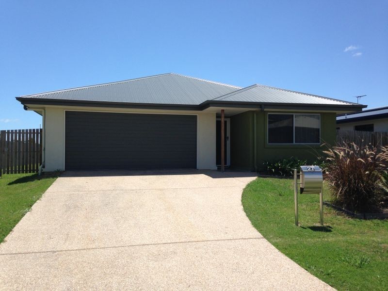 27 Dobinson Street, Bucasia QLD 4750