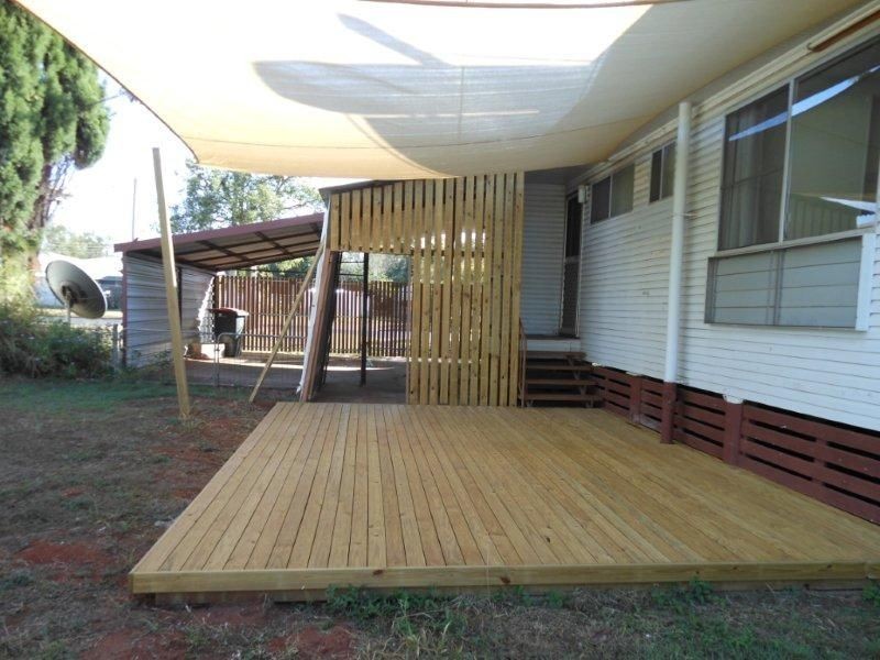 3 KANGAROO DRIVE, Moranbah QLD 4744