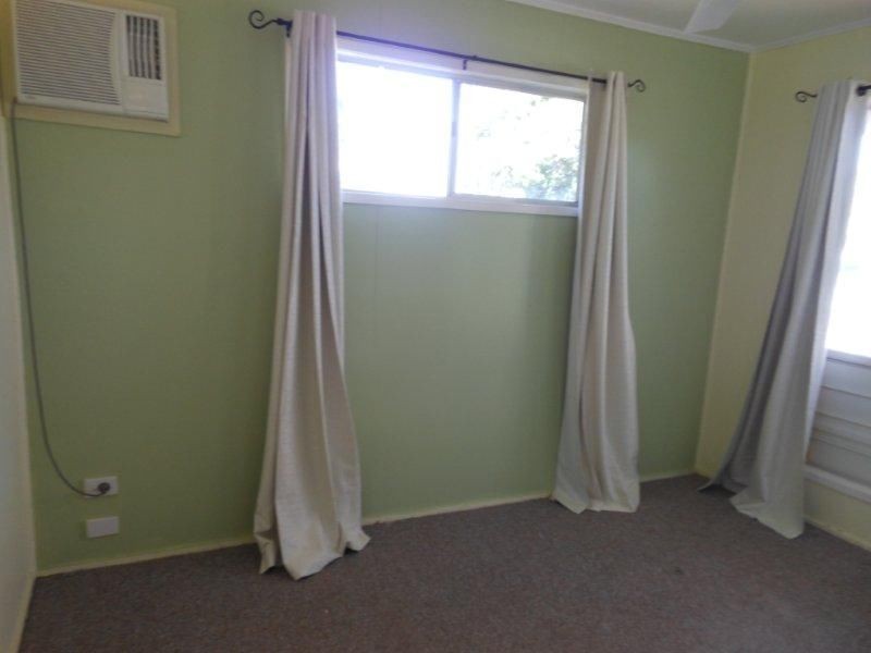 3 KANGAROO DRIVE, Moranbah QLD 4744