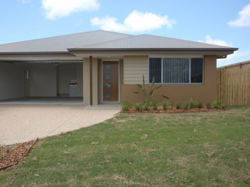 17 Hawkins Street, Bucasia QLD 4750