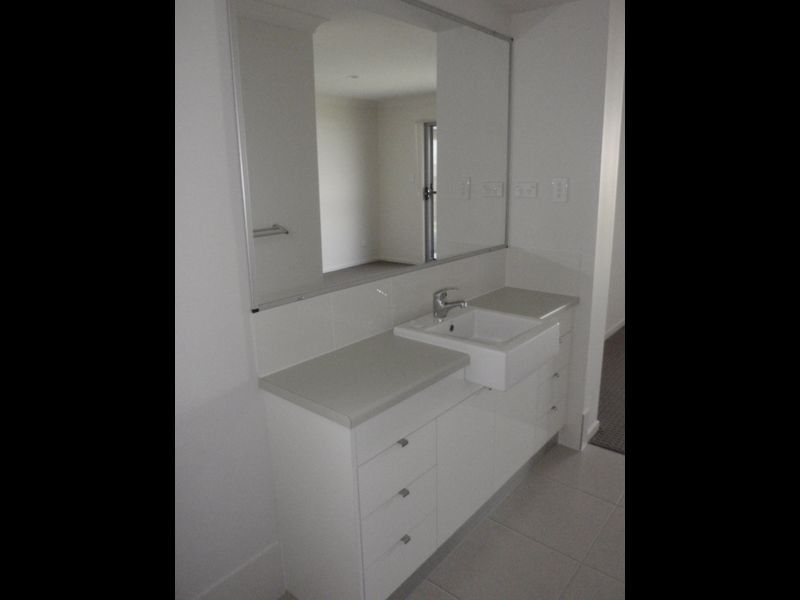 17 Hawkins Street, Bucasia QLD 4750