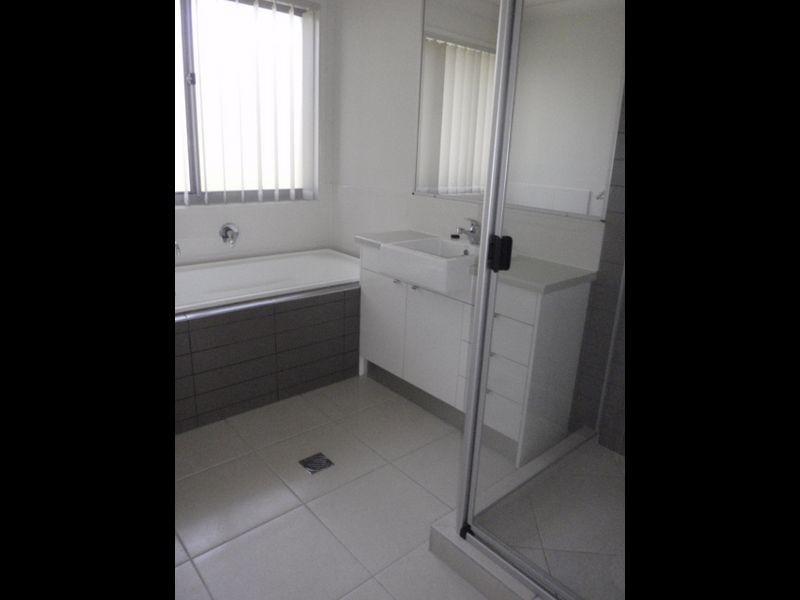 17 Hawkins Street, Bucasia QLD 4750