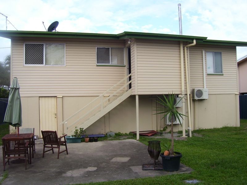 3 Robinson Avenue, North Mackay QLD 4740