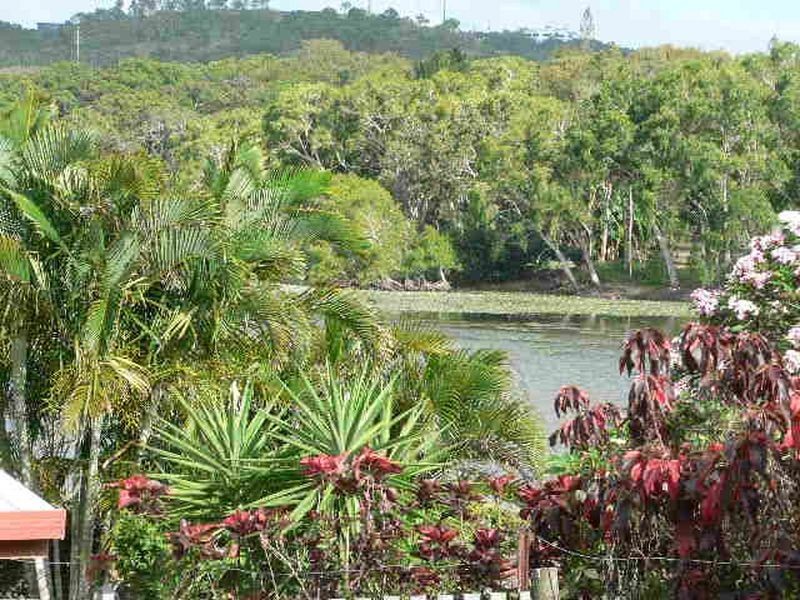 10 Rasmussen Avenue, Salonika Beach QLD 4740