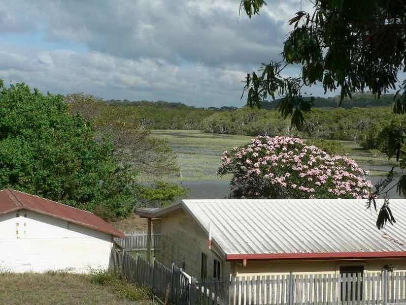 10 Rasmussen Avenue, Salonika Beach QLD 4740