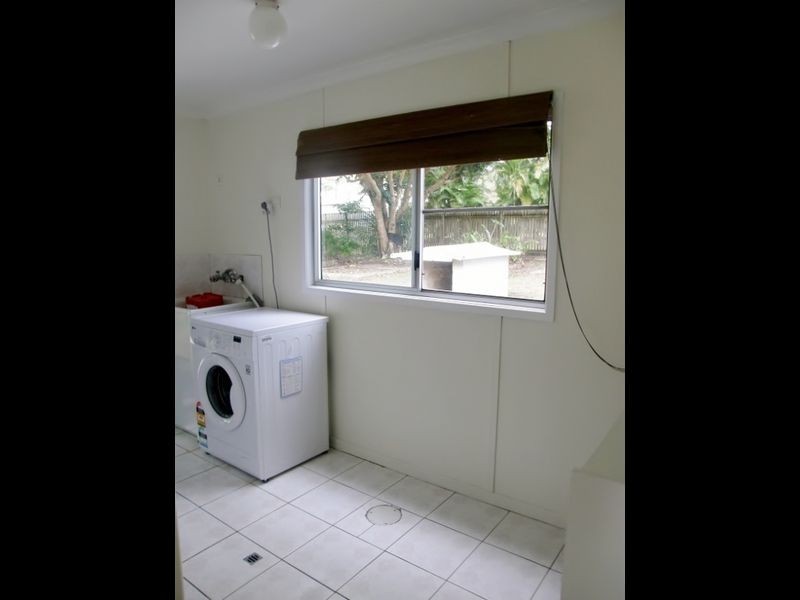 6 Pine Court, Hay Point QLD 4740