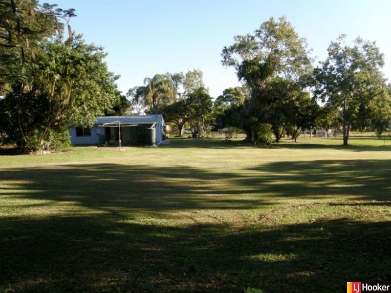 6 Pine Court, Hay Point QLD 4740