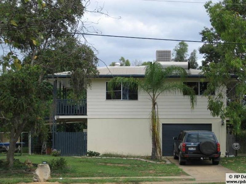 186 Mills Avenue, Moranbah QLD 4744