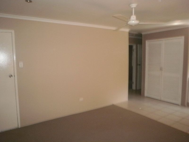 2/13 Osprey Close, Slade Point QLD 4740