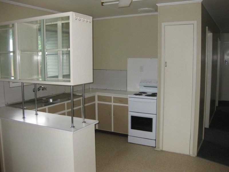 10 Connor Drive, Moranbah QLD 4744