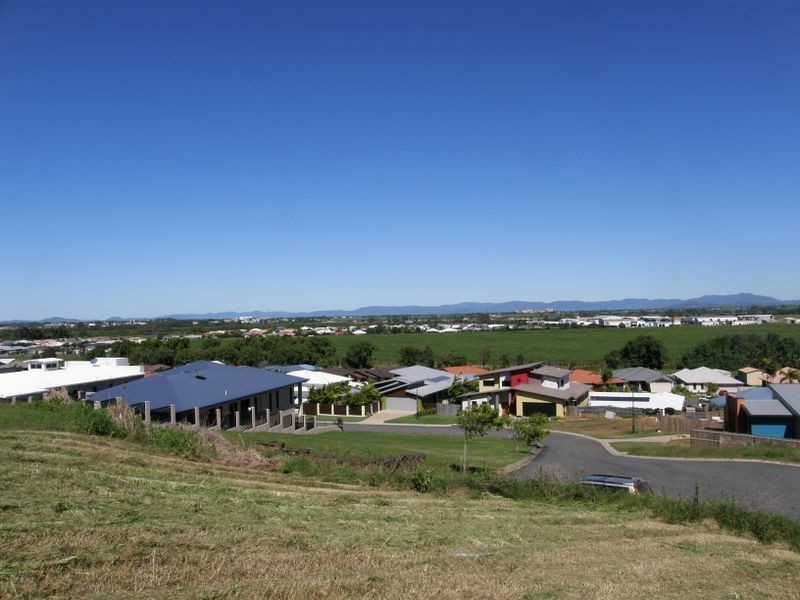 18 Stephanie Court, Glenella QLD 4740