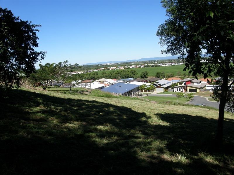 18 Stephanie Court, Glenella QLD 4740