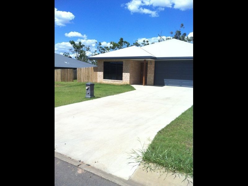 26 LAMBERT DRIVE, Moranbah QLD 4744