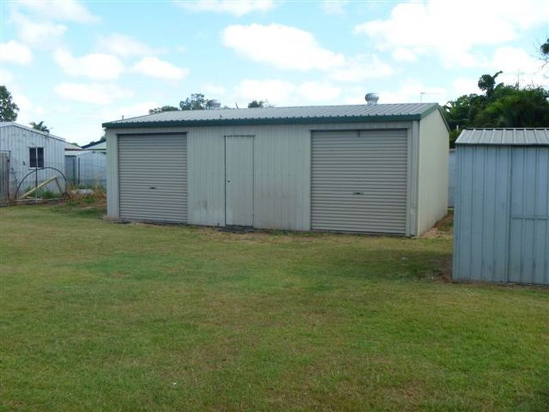 19 BELYANDO AVENUE, Moranbah QLD 4744