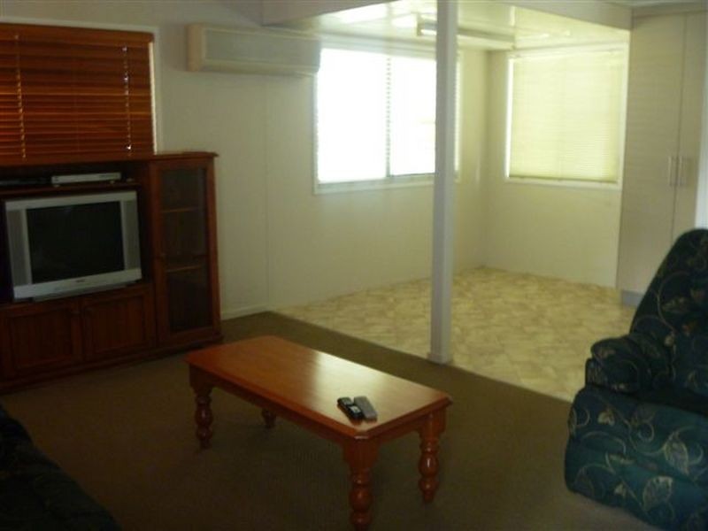 19 BELYANDO AVENUE, Moranbah QLD 4744