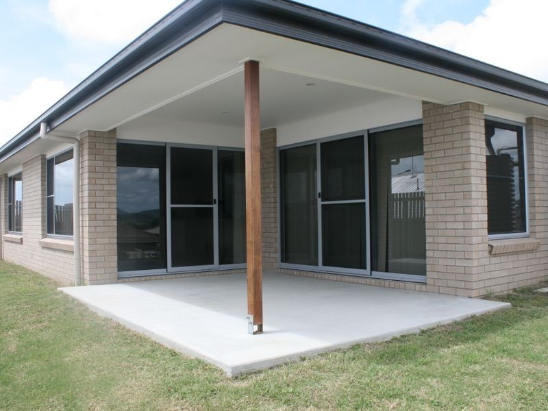 18 Hawkins Street, Bucasia QLD 4750