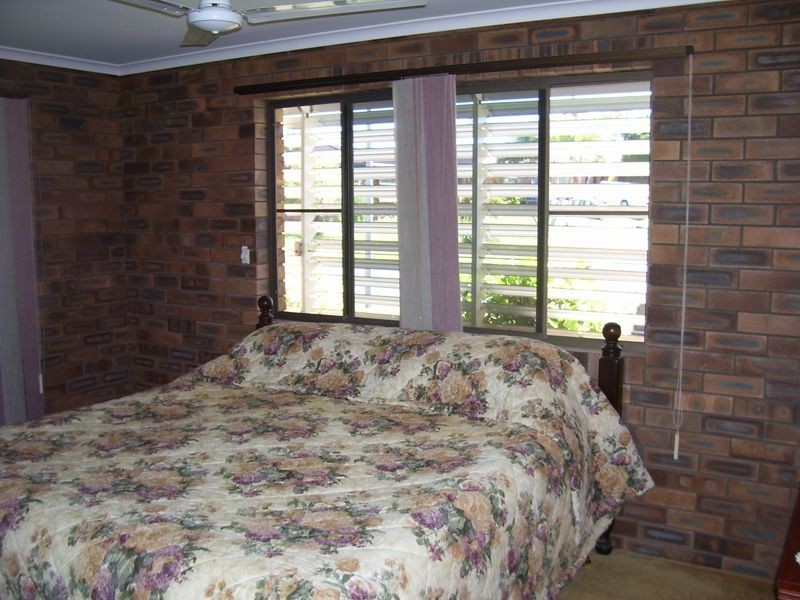 21 Les Cameron Avenue, Mount Pleasant QLD 4740