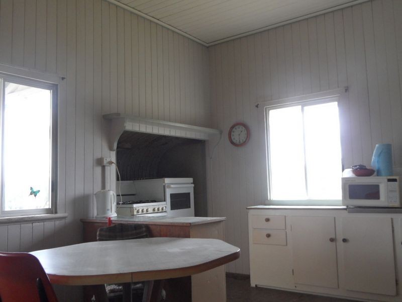 10 Victoria Street, Mirani QLD 4754