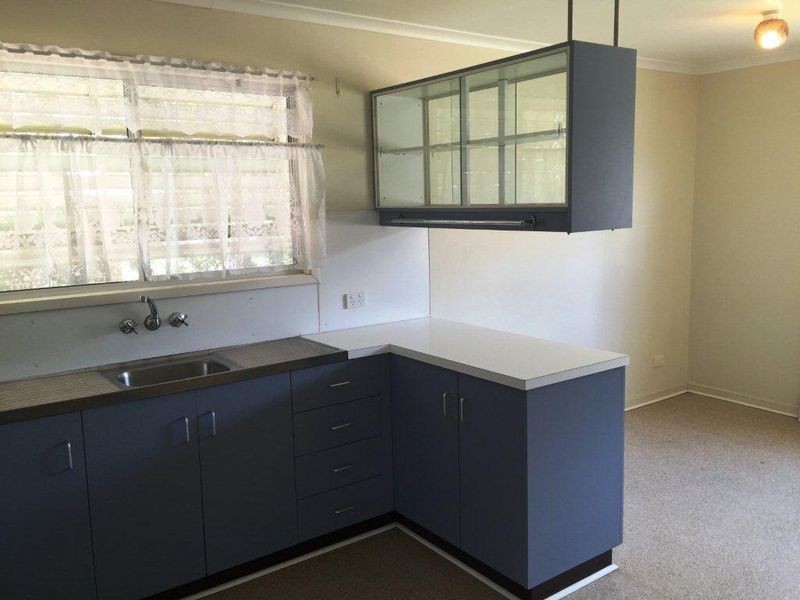 7 Maitland Street, Moranbah QLD 4744