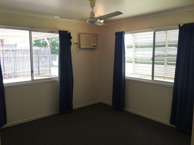 7 Maitland Street, Moranbah QLD 4744