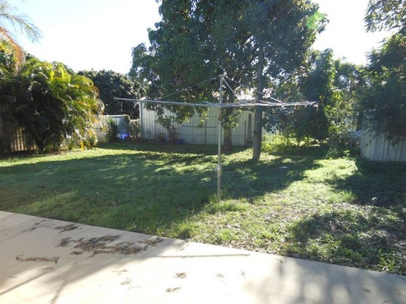 16 Mackenzie Drive, Moranbah QLD 4744