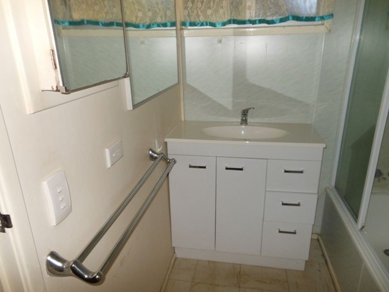 16 Mackenzie Drive, Moranbah QLD 4744