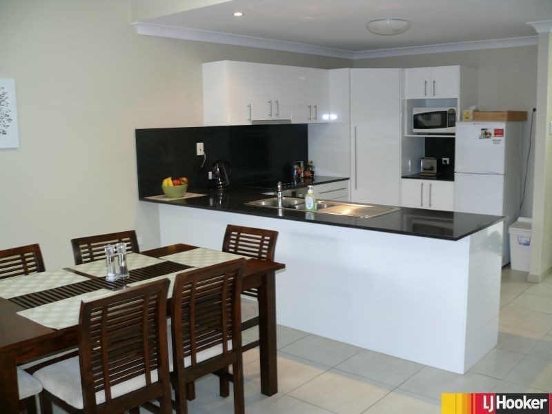 3/8 Admiral Drive, Dolphin Heads QLD 4740