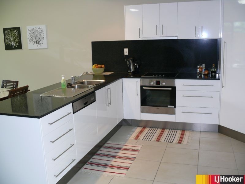 3/8 Admiral Drive, Dolphin Heads QLD 4740