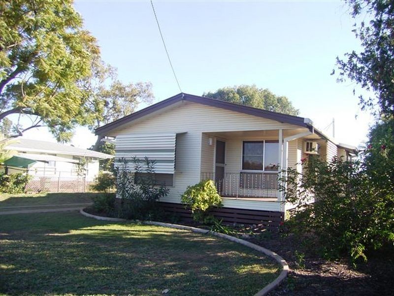 17 Belyando Avenue, Moranbah QLD 4744