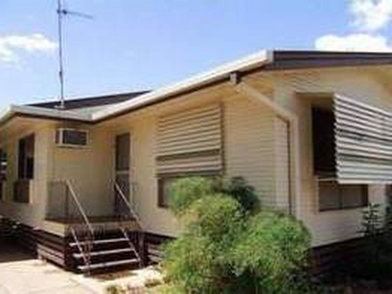 17 Belyando Avenue, Moranbah QLD 4744