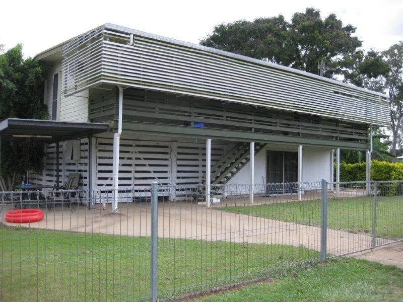 17 Flohr Drive, Moranbah QLD 4744