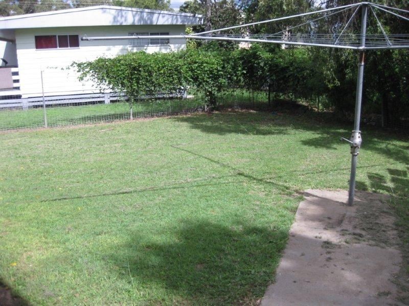 17 Flohr Drive, Moranbah QLD 4744