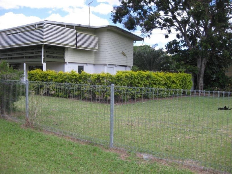 17 Flohr Drive, Moranbah QLD 4744