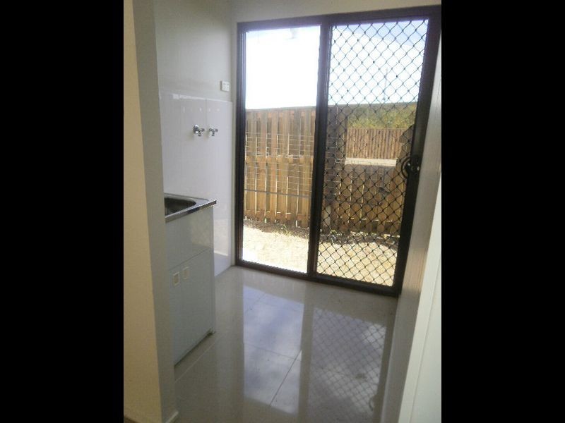 2/33 NARRABEEN STREET, Blacks Beach QLD 4740