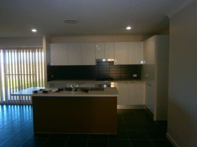 35 Dobinson Street, Bucasia QLD 4750